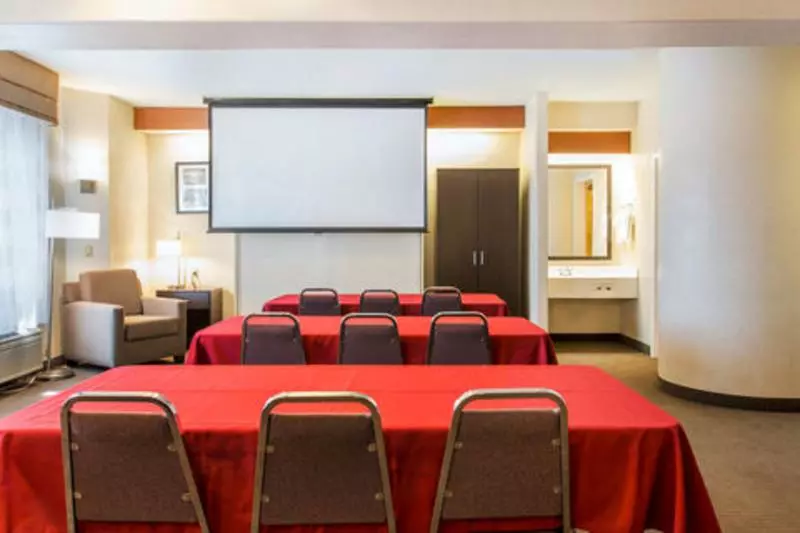 ホテル Sleep Inn & Suites Oregon  Madison