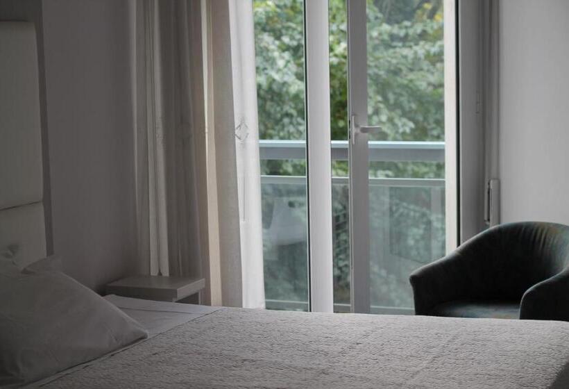 בית מלון כפרי Terme Villa Pace