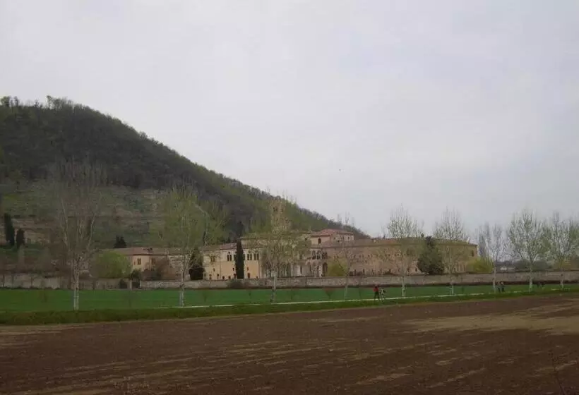 Hotelli Terme Villa Pace