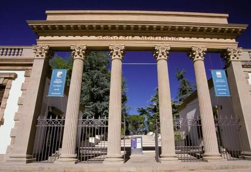 Hotelli Terme Villa Pace