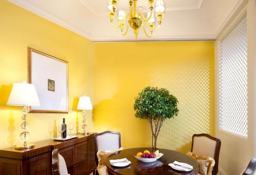 فندق The Taj Mahal Palace, Mumbai