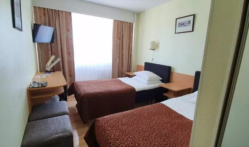 هتل Toila Spa