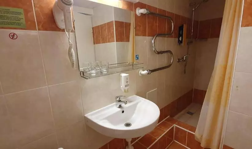 هتل Toila Spa