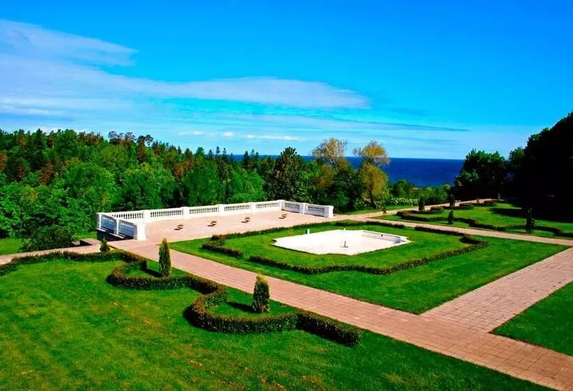 هتل Toila Spa