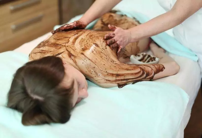 هتل Toila Spa