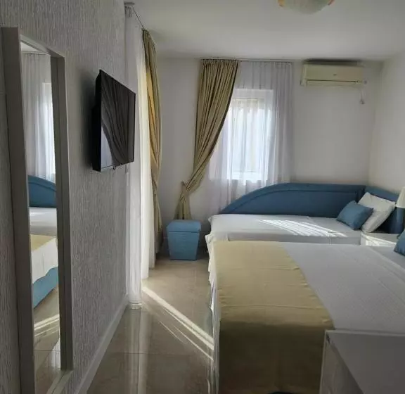 هتل Venera Apartments