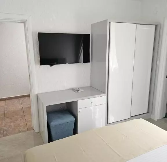 هتل Venera Apartments