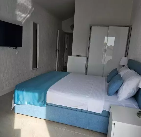 هتل Venera Apartments