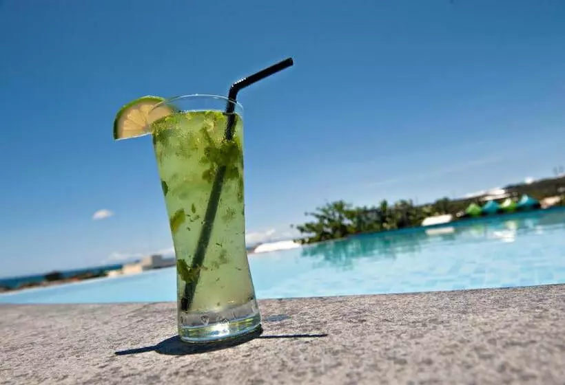 Lime Hotel Boracay