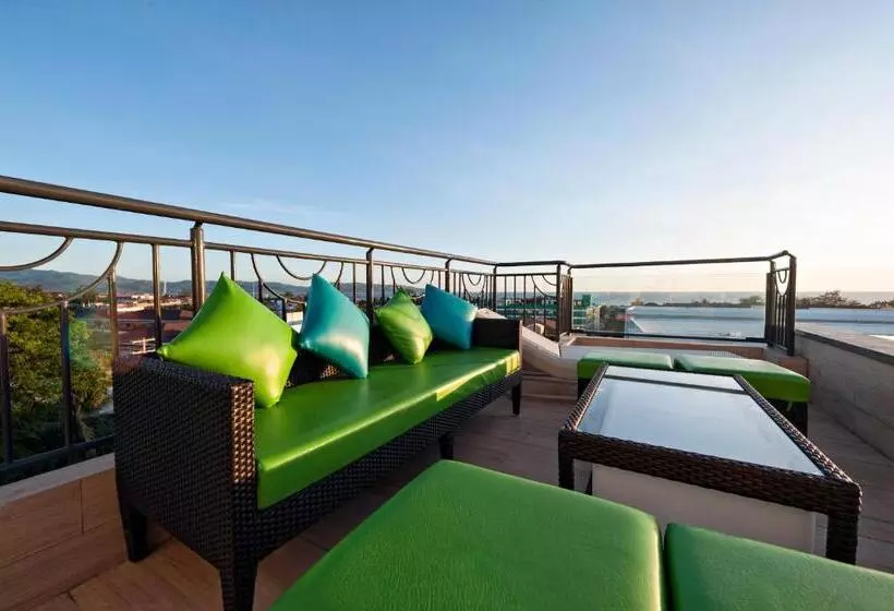 Lime Hotel Boracay