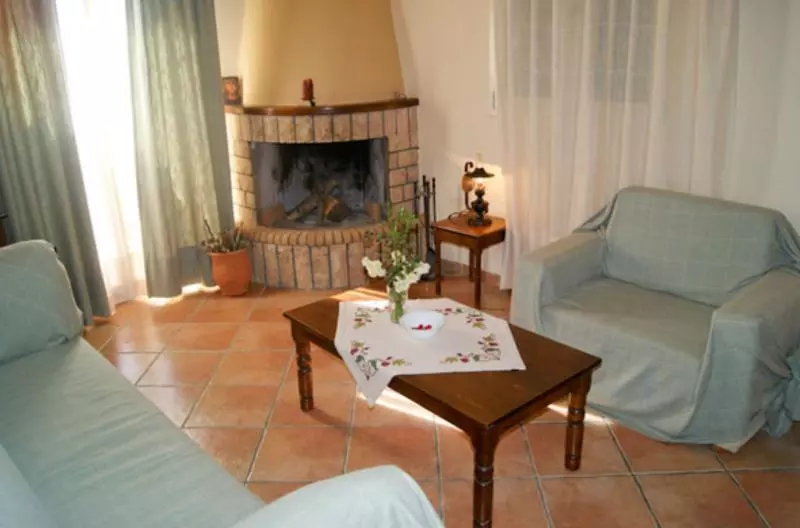 Liocharis Studios & Apartments