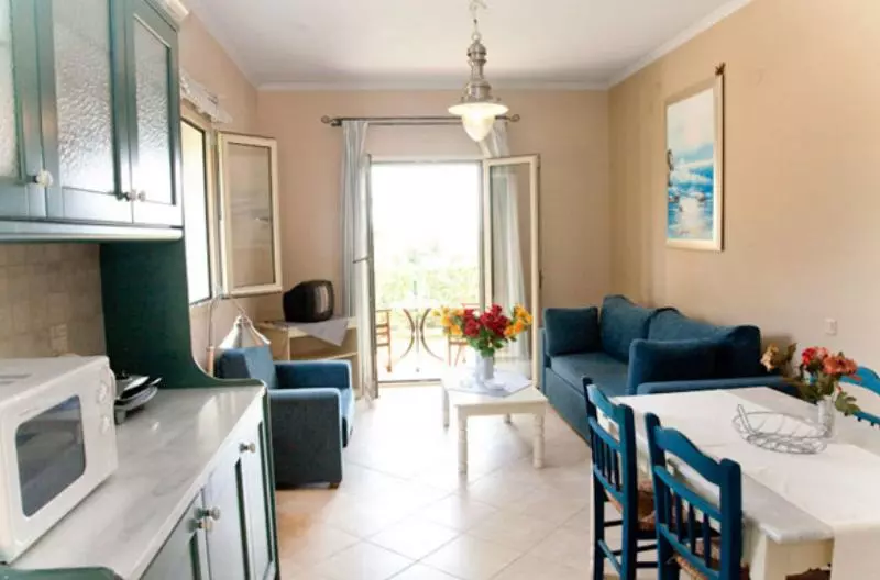 Liocharis Studios & Apartments