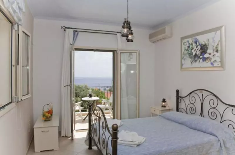 Liocharis Studios & Apartments