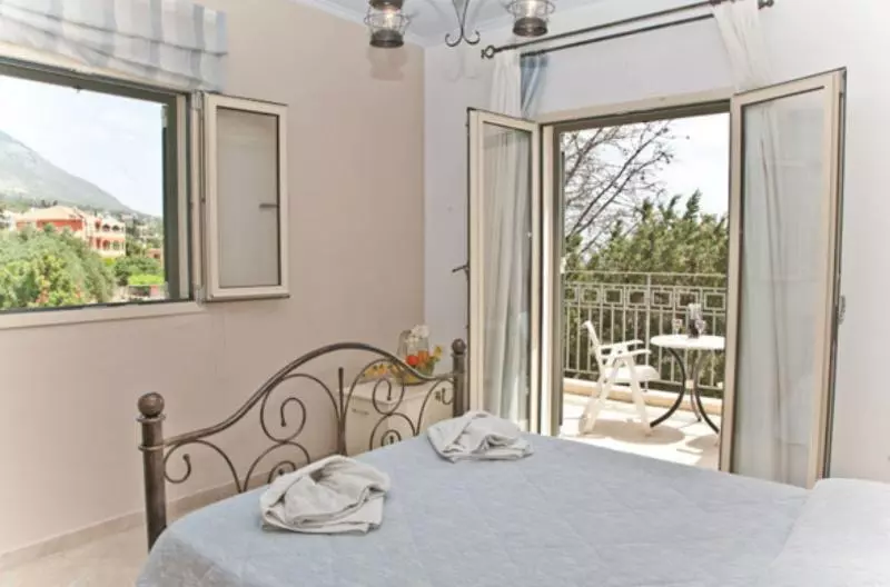 Liocharis Studios & Apartments
