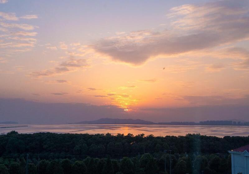 Novotel Suzhou Tai Lake Santeh