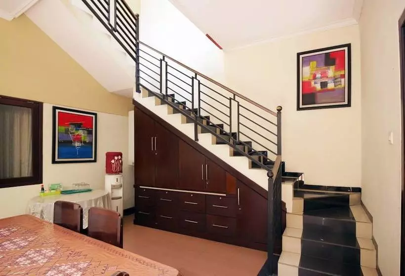 ホテル Airy Syariah Klojen Bandung 20 Malang
