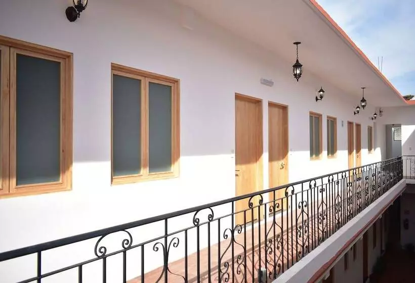 هتل Casa Santo Tomas