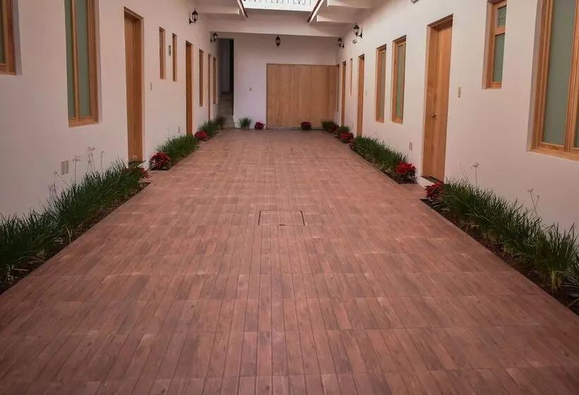 هتل Casa Santo Tomas