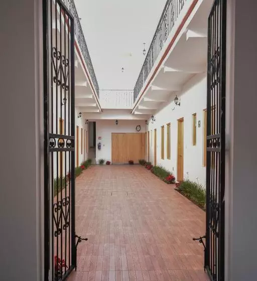 هتل Casa Santo Tomas