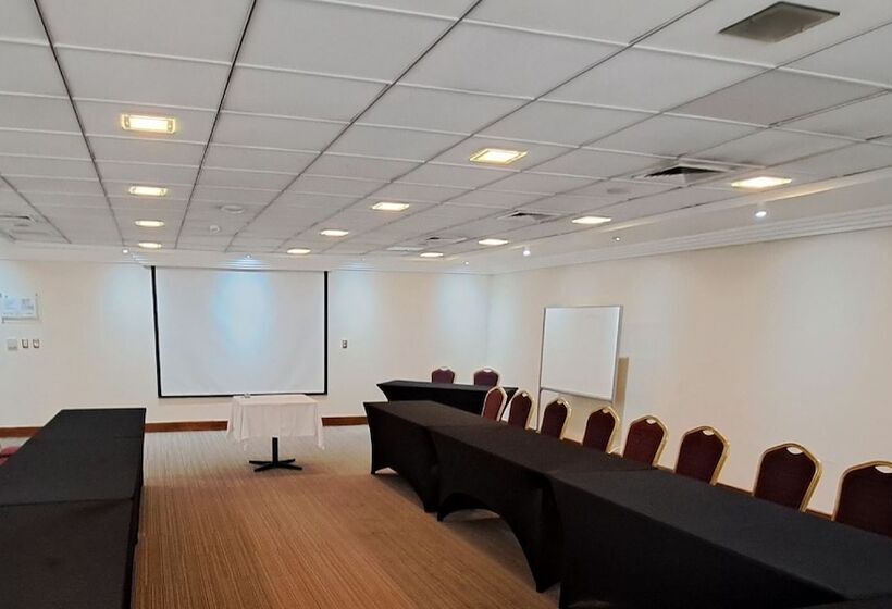 Hotel Diego De Almagro Calama Express