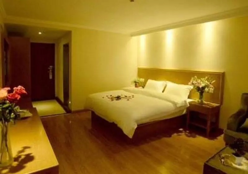 Hotelli Greentree Inn Yunnan Lijiang Qixing Street Express