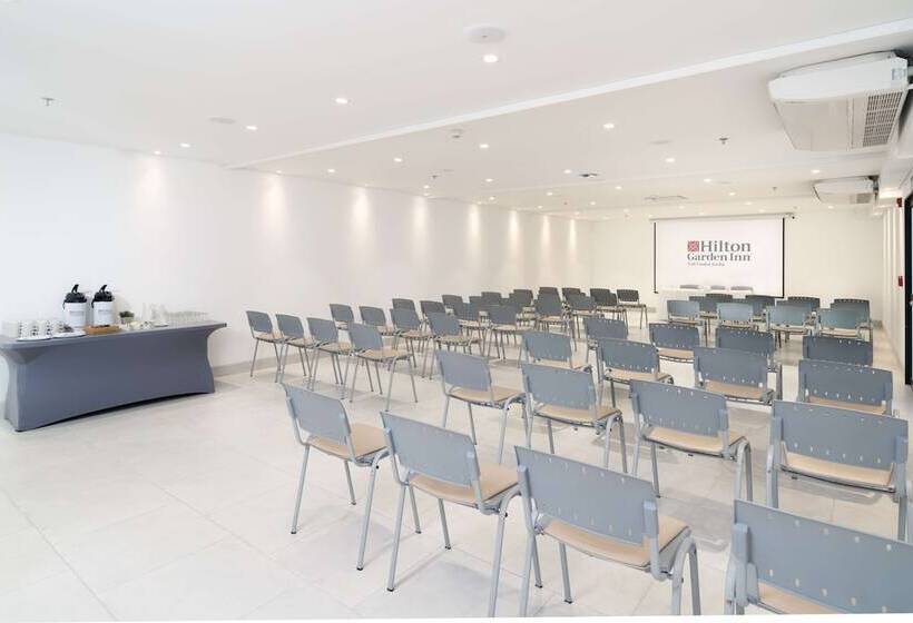 בית מלון כפרי Hilton Garden Inn Cali Ciudad Jardin