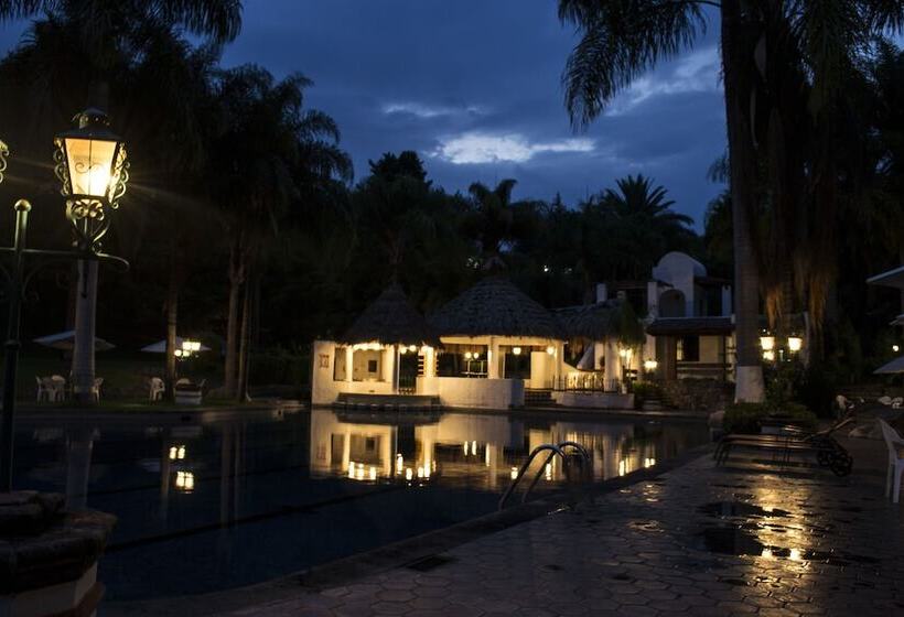 فندق Posada Los Colorines