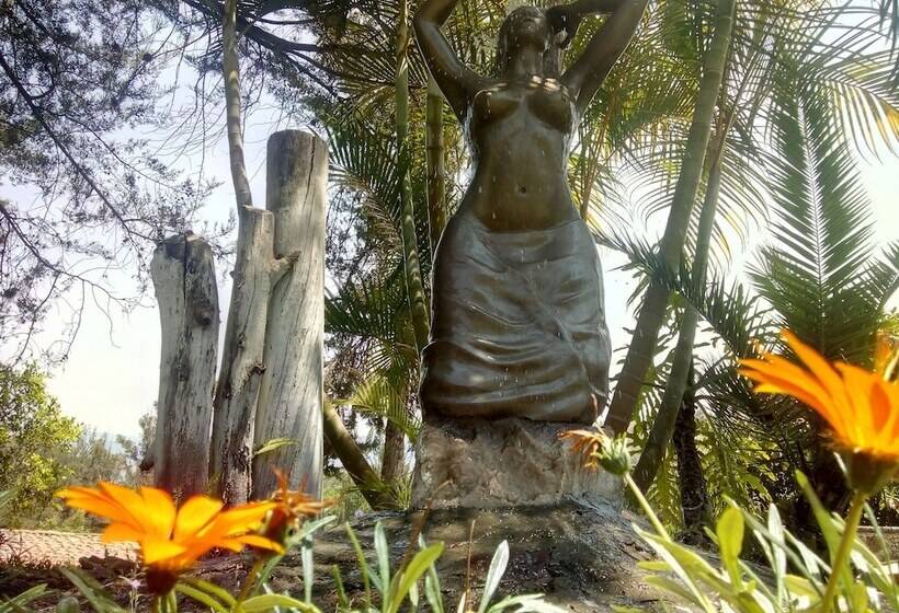 فندق Posada Los Colorines