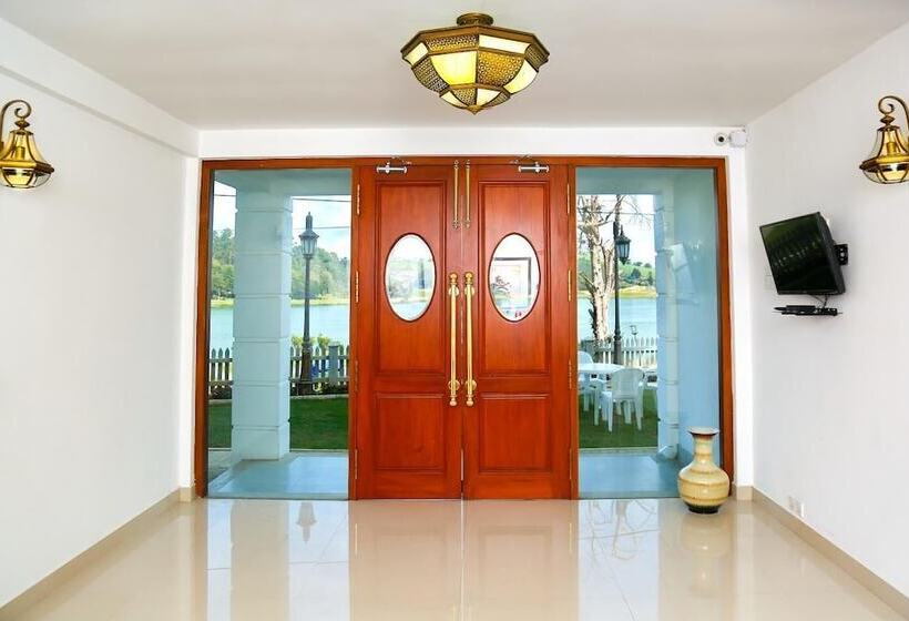 בית מלון כפרי Royal Lake