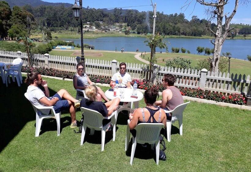 בית מלון כפרי Royal Lake