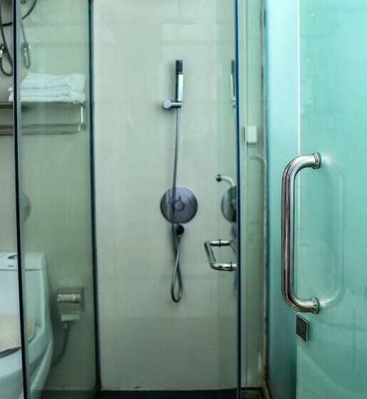 בית מלון כפרי Royal Lake