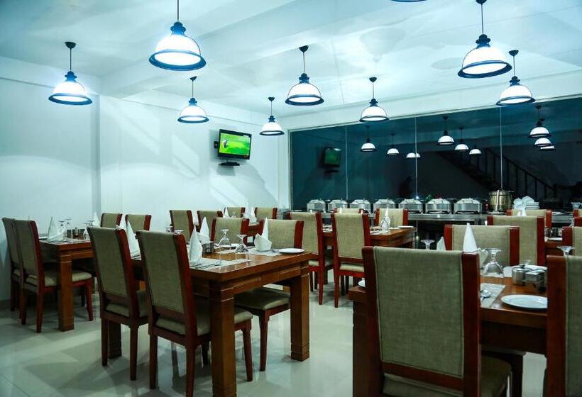 בית מלון כפרי Royal Lake