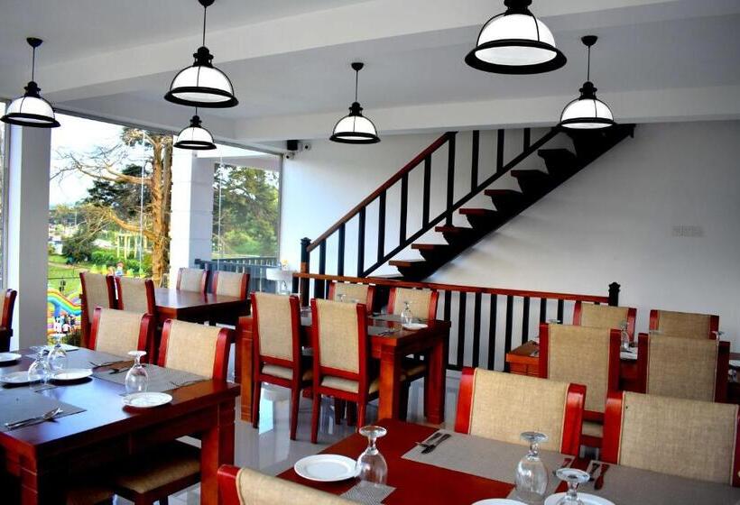 בית מלון כפרי Royal Lake