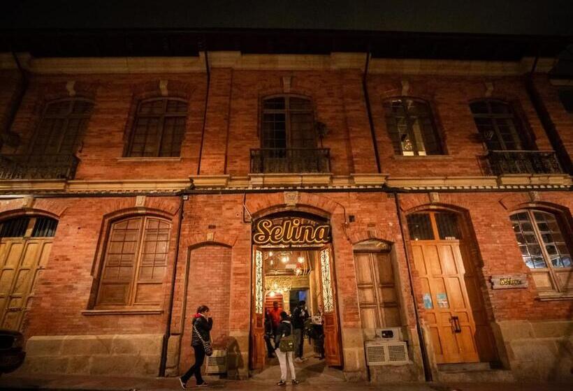 فندق Socialtel Candelaria Bogotá   Formerly Selina La Candelaria Bogotá