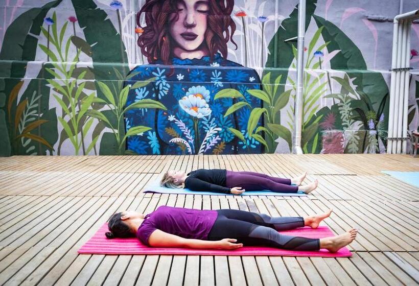 فندق Socialtel Candelaria Bogotá   Formerly Selina La Candelaria Bogotá