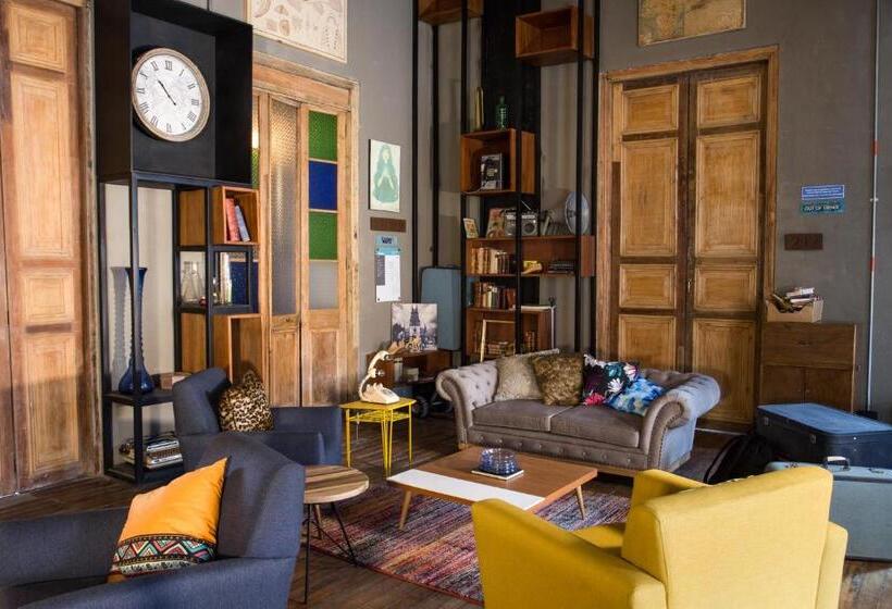 فندق Socialtel Candelaria Bogotá   Formerly Selina La Candelaria Bogotá