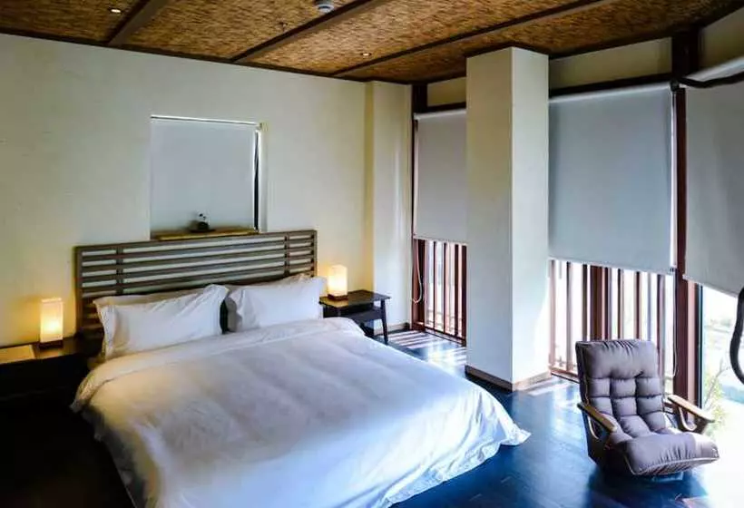 Hotelli Shanghai Zhuli Kosa Spring Resort