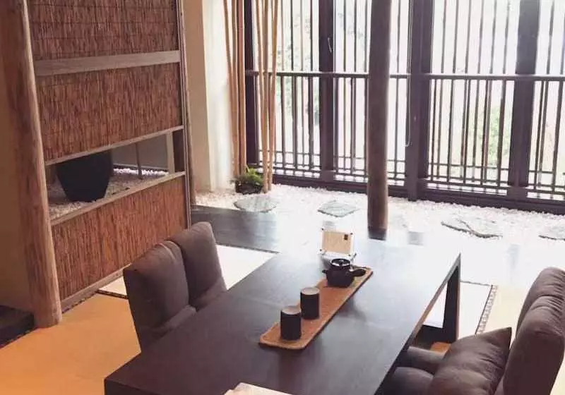 Hotelli Shanghai Zhuli Kosa Spring Resort