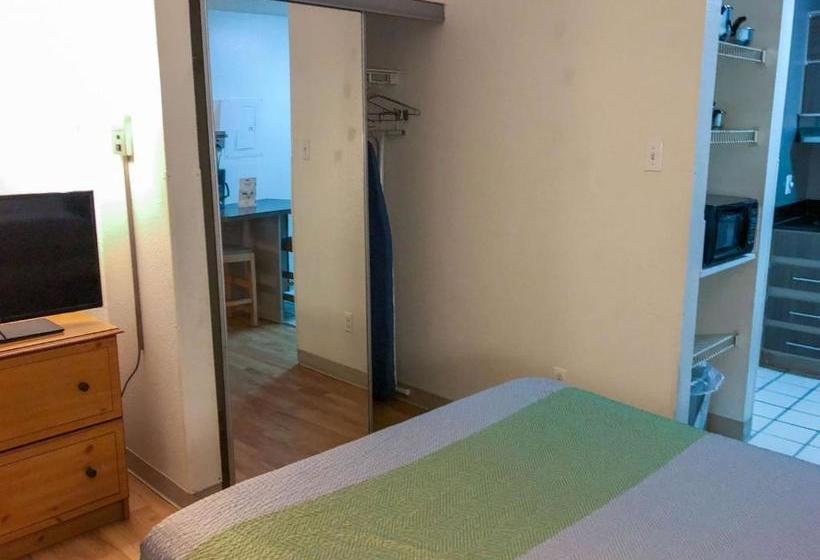 בית מלון כפרי Studio 6 Houston, Tx  Westchase