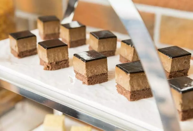 Garner Hotel Osaka Honmachi Midosuji By Ihg