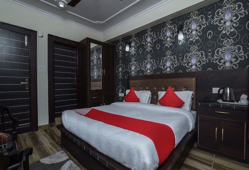 Oyo 15989 Rc Residency