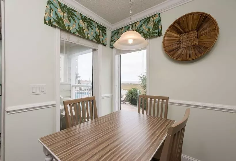 Sands Beach Club 1114 Penthouse By Palmetto Vacation Rentals