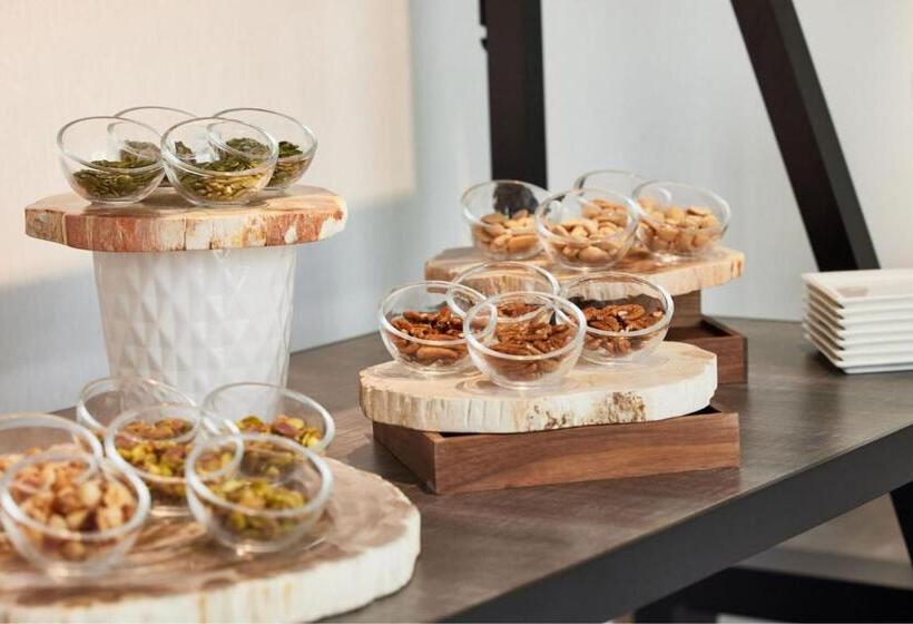 Ac Hotel By Marriott Dallas By The Galleria