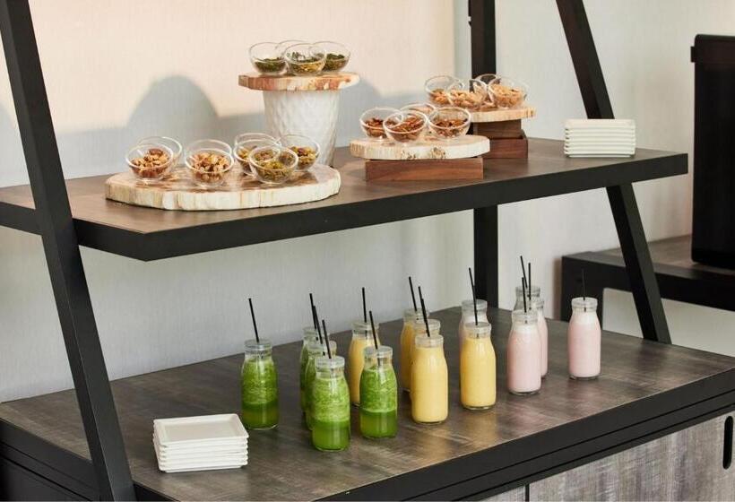 Ac Hotel By Marriott Dallas By The Galleria