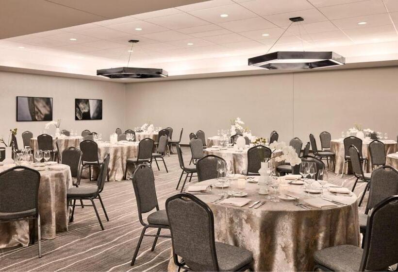 Ac Hotel By Marriott Dallas By The Galleria