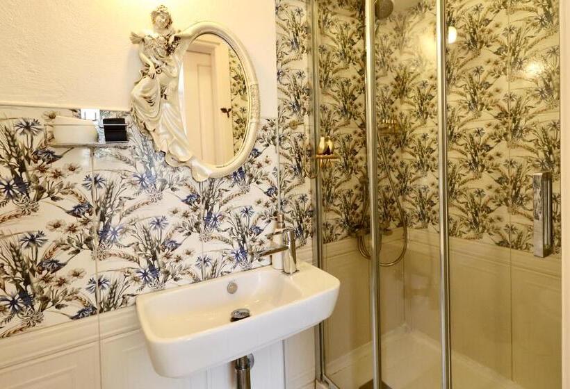 تختخواب و صبحانه Kemerbag 29 Adults Only