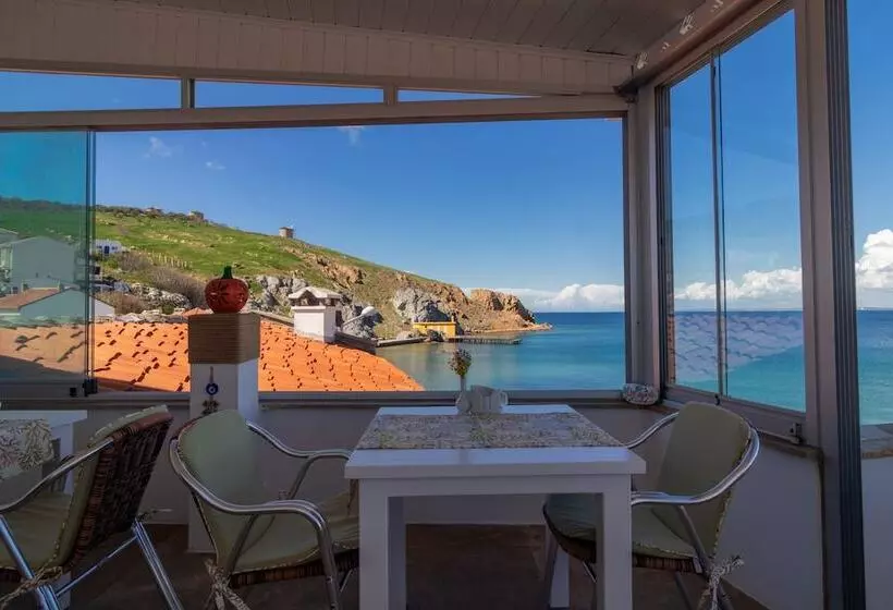 E2 Deniz Otel