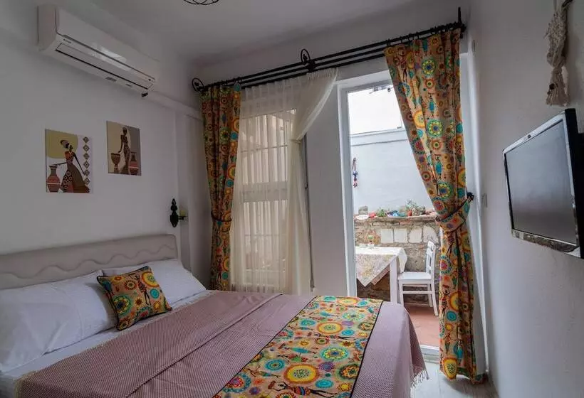 E2 Deniz Otel