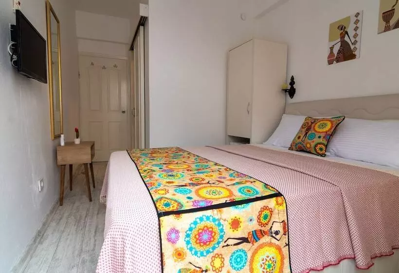 E2 Deniz Otel