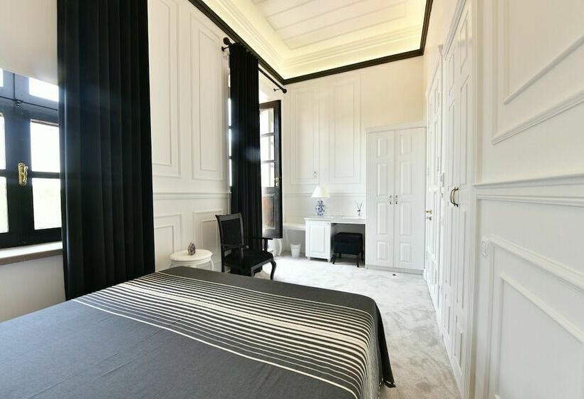 簡易ホテル Siyah Lale Cunda 1841